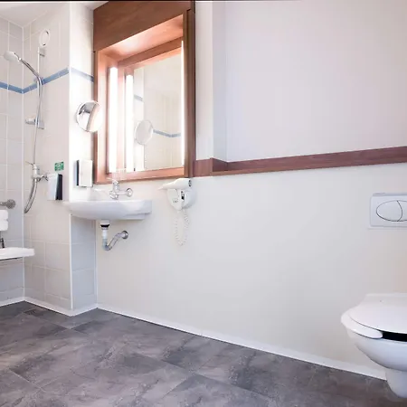 Hotel Campanile - Stare 3*
