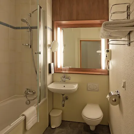 فندق Campanile - Stare 3*