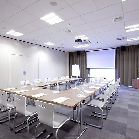 فندق Campanile - Stare 3*