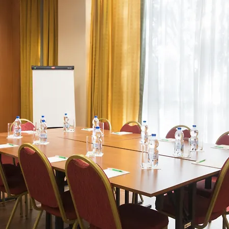 Campanile - Stare فندق