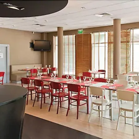 Campanile - Stare فندق 3*