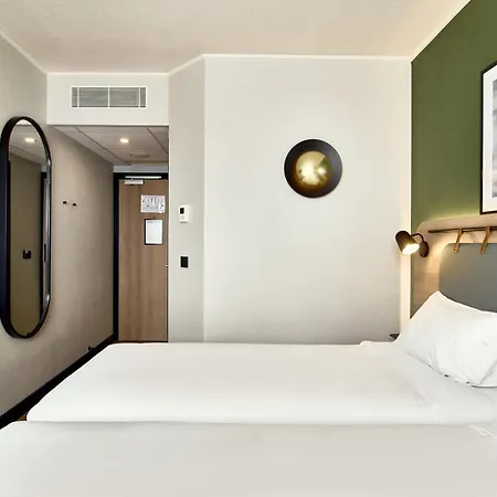 钟楼弗罗茨瓦夫 - 旧市街酒店 酒店