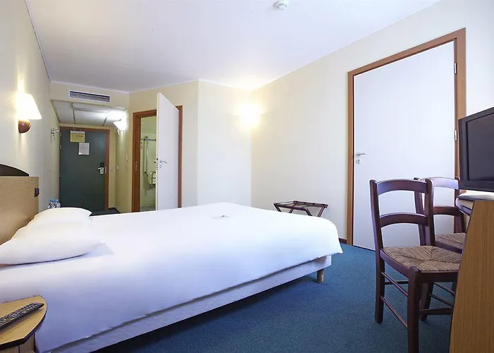 钟楼弗罗茨瓦夫 - 旧市街酒店 弗罗茨瓦夫