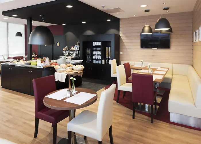 钟楼弗罗茨瓦夫 - 旧市街酒店 3* 弗罗茨瓦夫