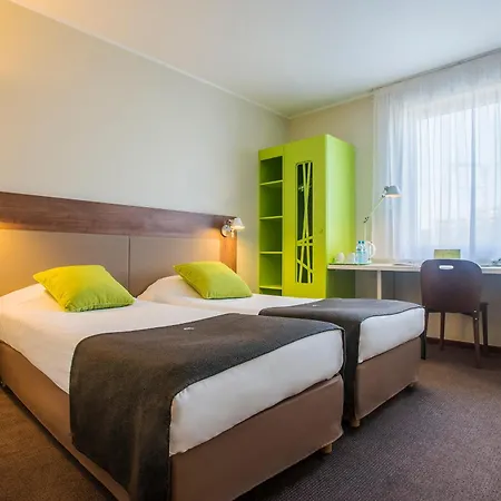 Hotel Campanile - Stare 3*