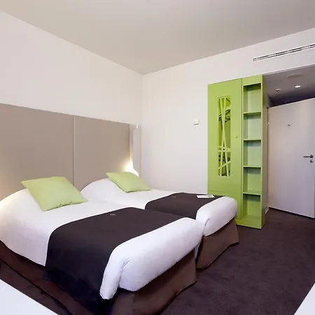 Campanile Prime - Stare 3* فروتسواف