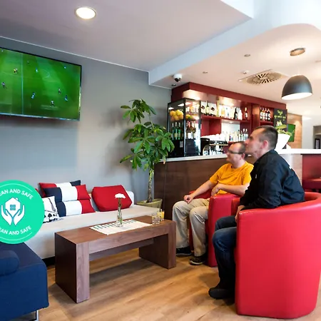 Campanile - Stare 호텔