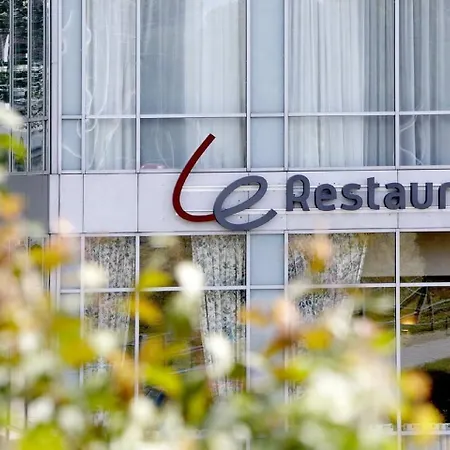 Szálloda Campanile - Stare