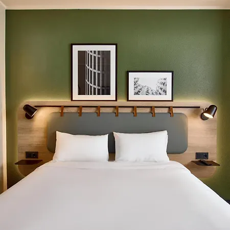 Campanile Prime - Stare 3* فروتسواف