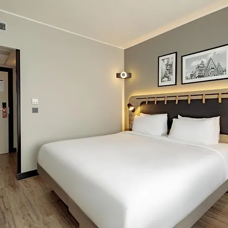 فندق Campanile Prime - Stare 3*