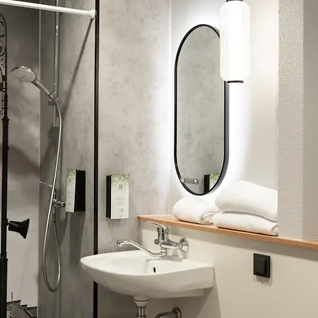 Campanile Prime - Stare 3* فروتسواف