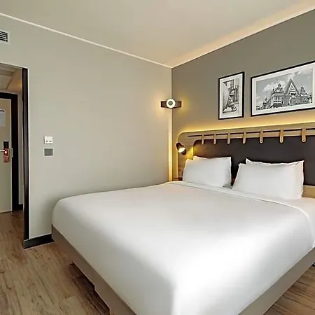 Campanile Prime - Stare Hotell 3*