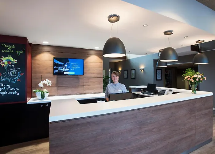 Готель Campanile - Stare 3*