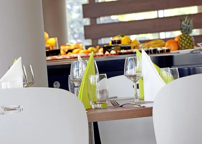 Campanile - Stare 3* Вроцлав